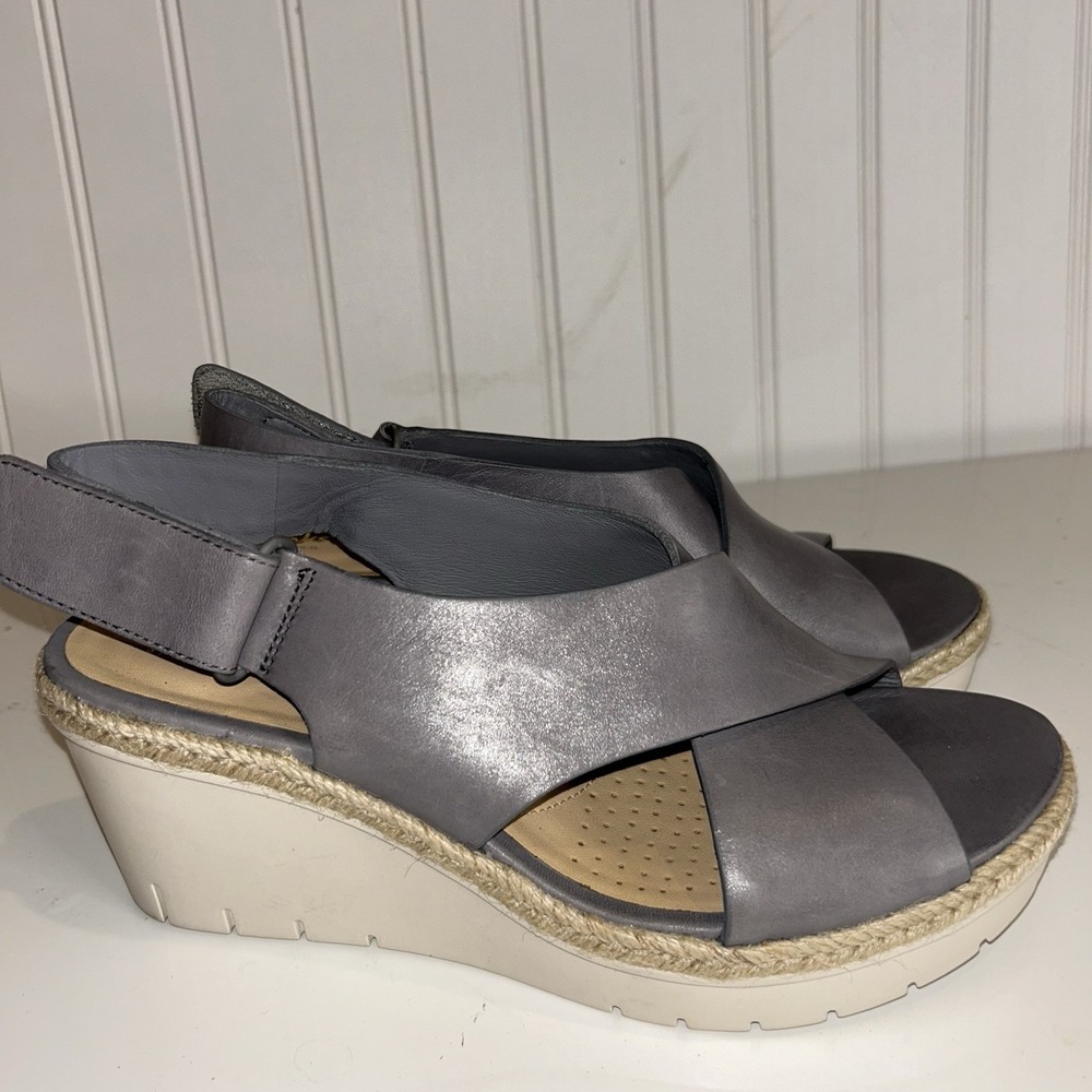 Clarks Women's Sandals - Gray and Cream